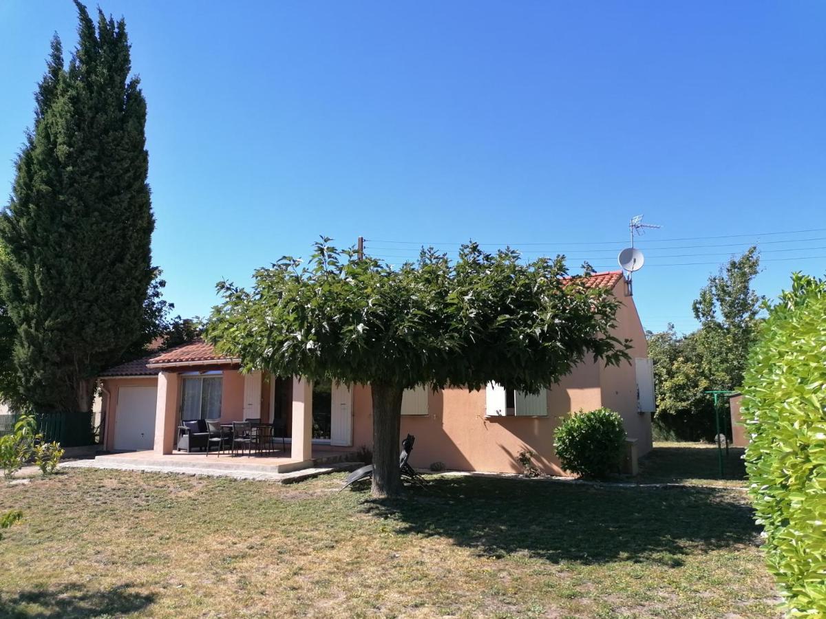 Gite Les Demoiselles Des Sorgues LʼIsle-sur-la-Sorgue Exterior foto